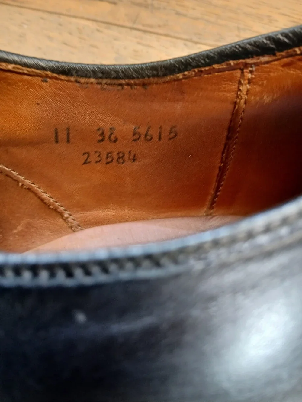Allen Edmonds Men’s Park Ave Black Cap-Toe Oxfords 11 Wide